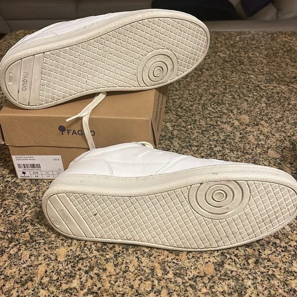 Like new size 10 usa - Picture 3 of 6